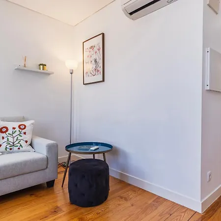 Appartement Bright 1br Flat In Bairro Alto By Lovelystay Lisboa