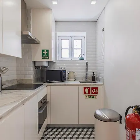 Appartement Bright 1br Flat In Bairro Alto By Lovelystay *